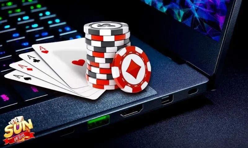 Cách một ván poker diễn ra từ lúc chia bài đến khi ngã ngũ Cách một ván poker diễn ra từ lúc chia bài đến khi ngã ngũ